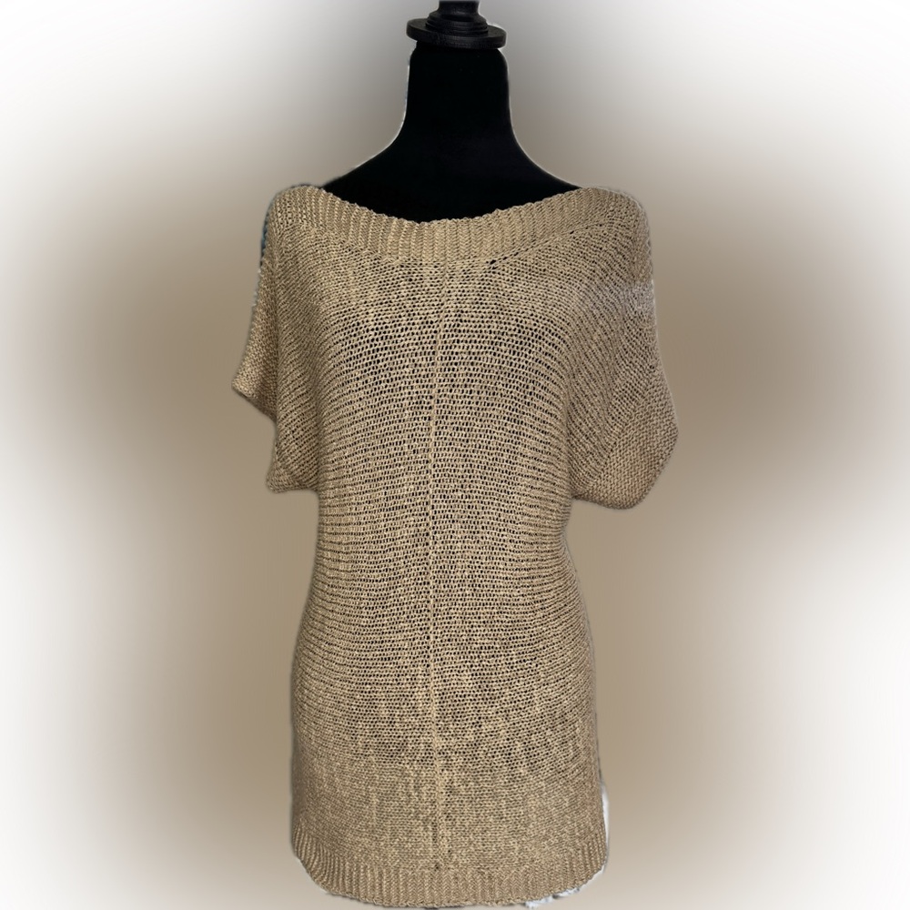 Cable & Gauge Oversized Knit Button-Back Top Beige Short Sleeve Slouchy